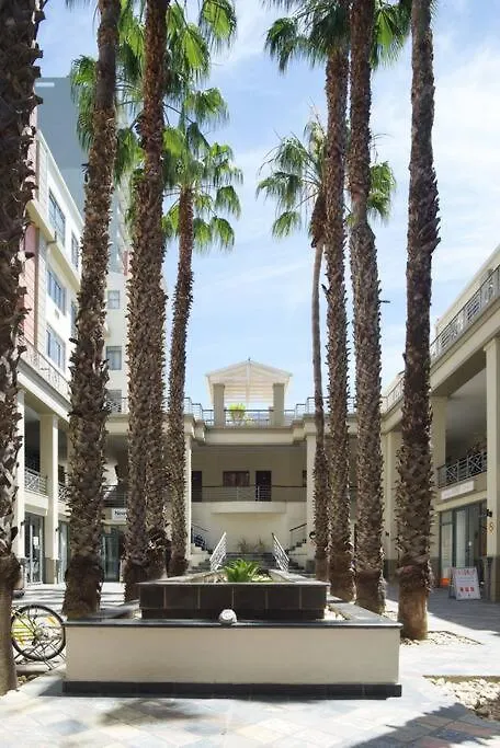 Spacious City Living Pool & Gym Facilities Le Cap 0*,